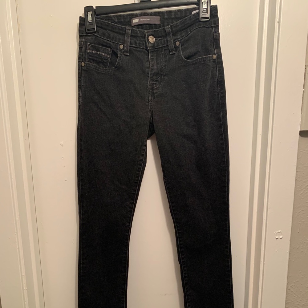 Levi’s mid rise skinny jeans